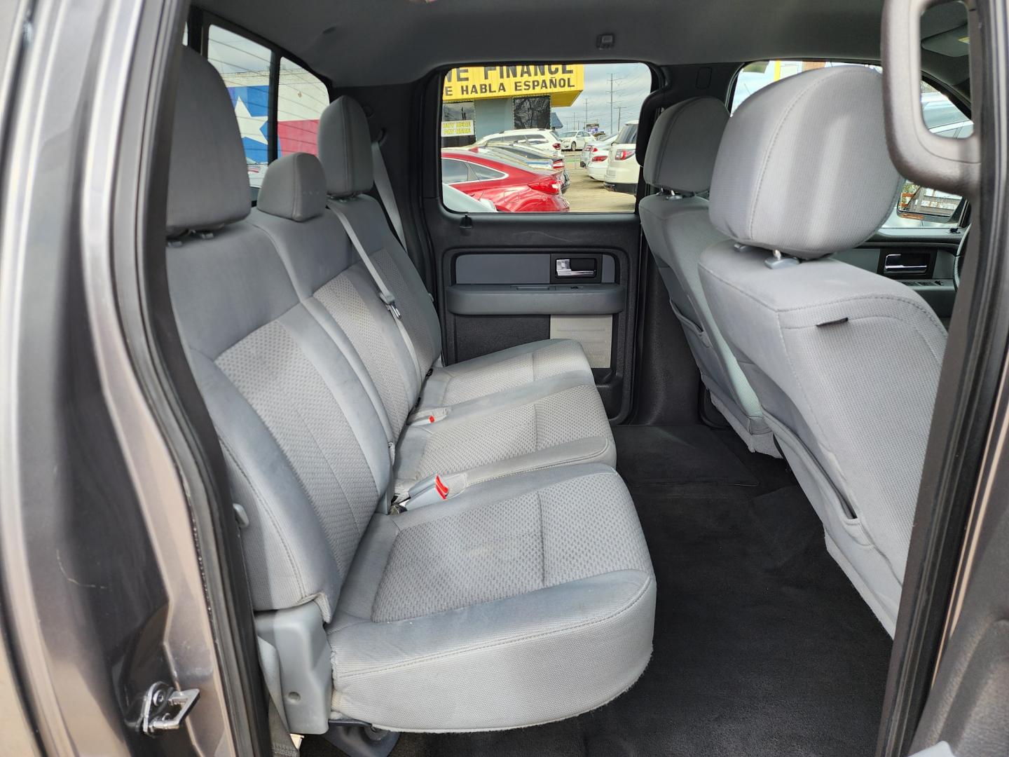 2014 GRAY Ford F-150 XLT SuperCrew (1FTEW1CM4EF) with an 3.7L V6 DOHC 24V engine, 6-Speed Automatic transmission, located at 2660 S.Garland Avenue, Garland, TX, 75041, (469) 298-3118, 32.885387, -96.656776 - Welcome to DallasAutos4Less, one of the Premier BUY HERE PAY HERE Dealers in the North Dallas Area. We specialize in financing to people with NO CREDIT or BAD CREDIT. We need proof of income, proof of residence, and a ID. Come buy your new car from us today!! This is a very well cared for 2014 FO - Photo#15